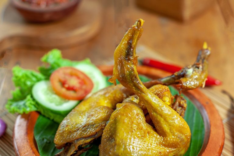 Ayam goreng khas Ponyo